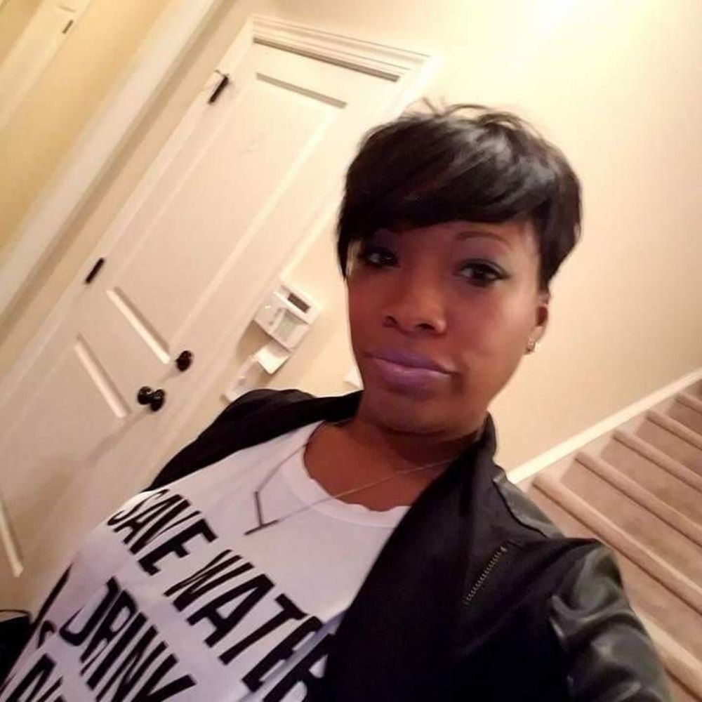 Meet your Posher, Tiffany